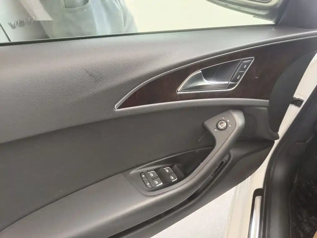 Audi A6L 2014