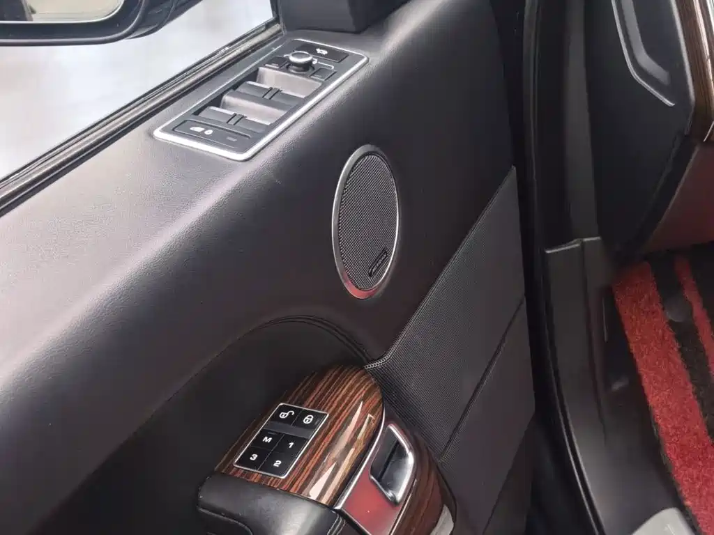 Land Rover Range Rover 2015 — фото 13