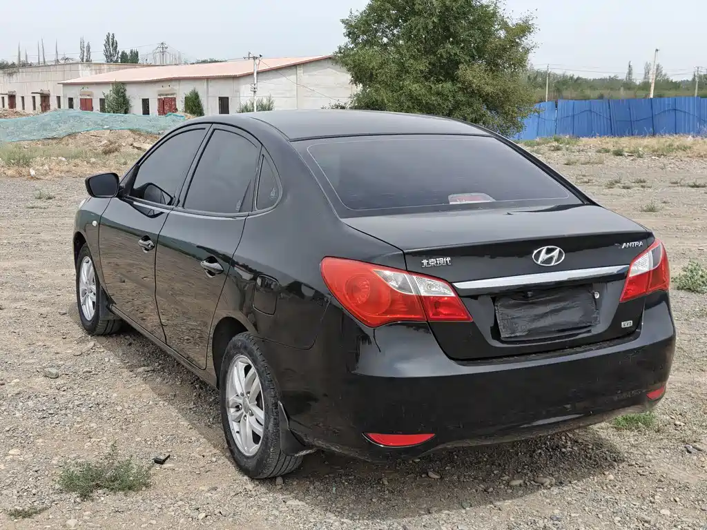 Hyundai Elantra 2013