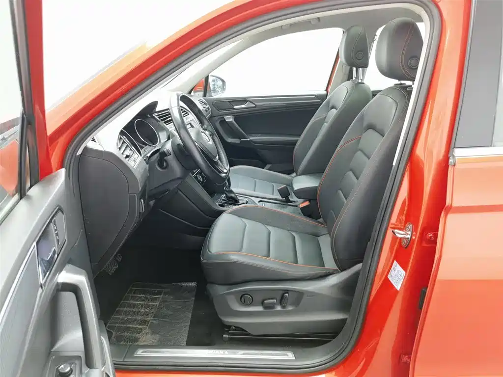 Volkswagen Tiguan L 2020 — фото 21