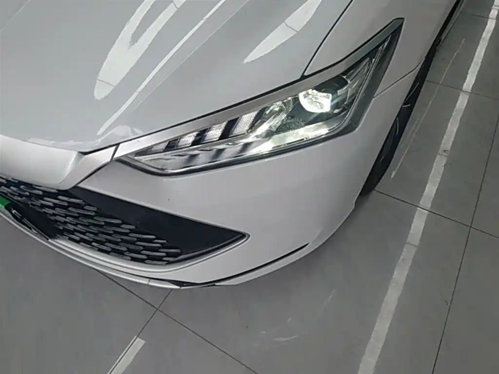 BYD Qin PLUS 2023 — фото 24