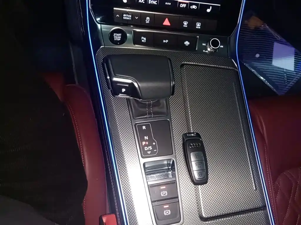Audi A7L 2023 — фото 14