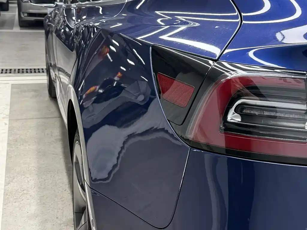 Tesla Model 3 2021 — фото 12