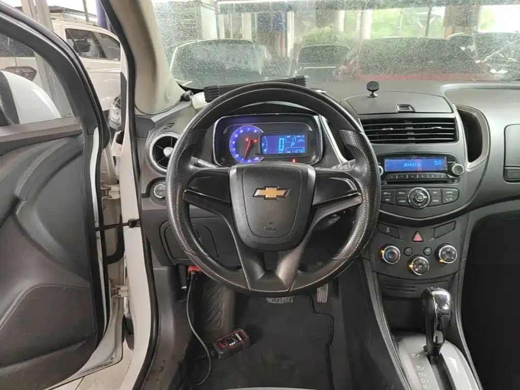 Chevrolet Trax 2015 — фото 11