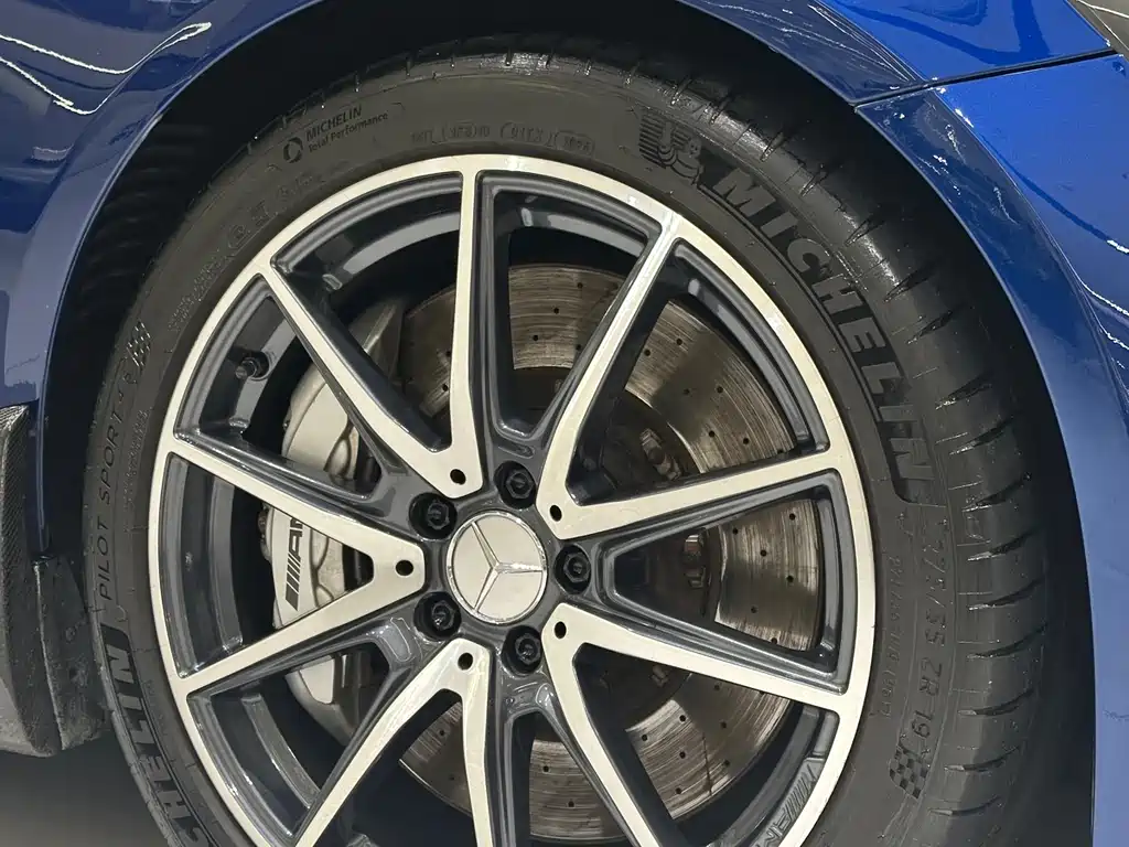 Mercedes-Benz AMG GT 2019 — фото 9