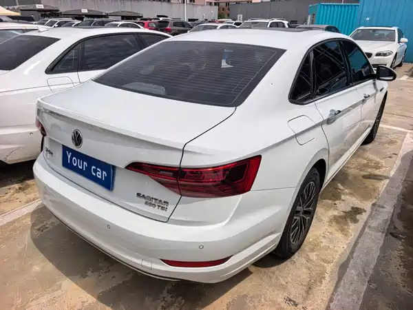 Volkswagen Sagitar 2020
