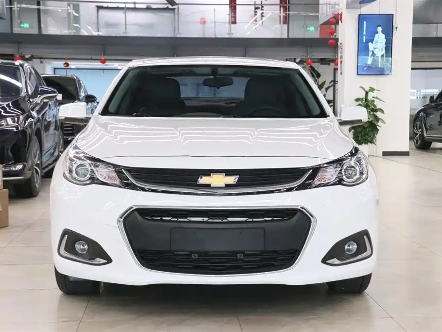 Chevrolet Malibu 2017 — фото 2