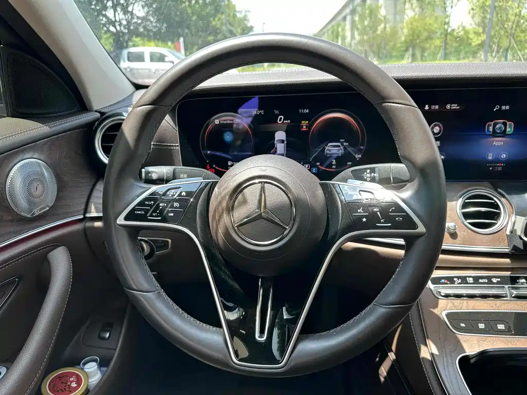 Mercedes-Benz E-Class 2022 — фото 7