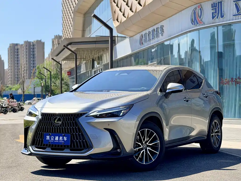 Lexus NX 2023 — фото 1