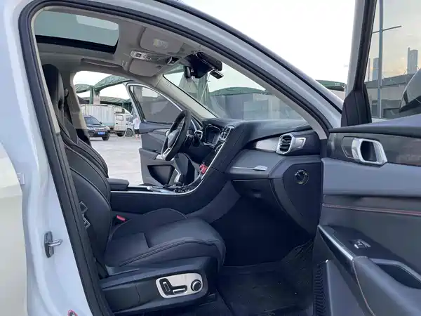 Lynk & Co 01 2019