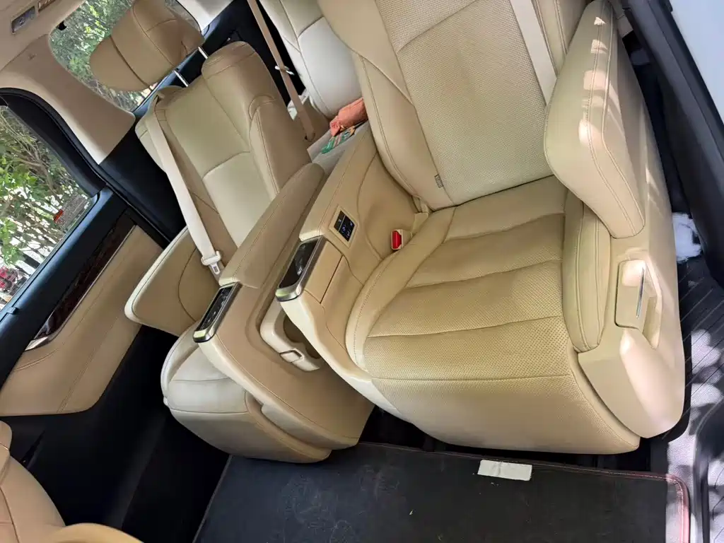 Toyota Alphard 2019 — фото 7