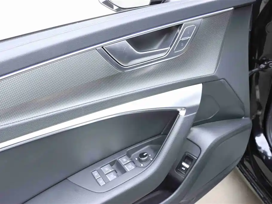 Audi A6L 2023 — фото 12