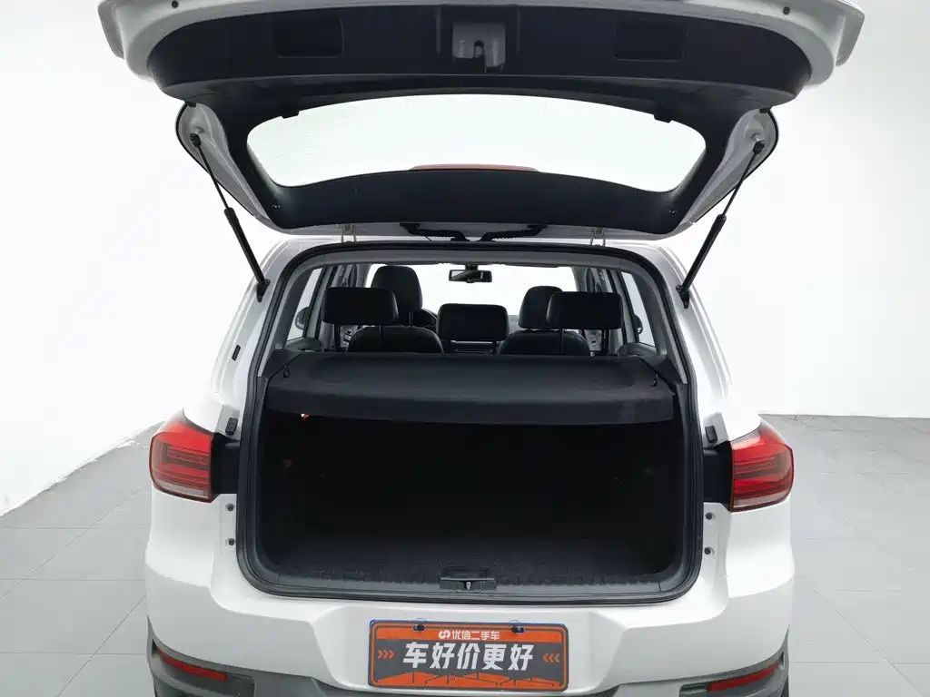Volkswagen Tiguan 2016 — фото 16