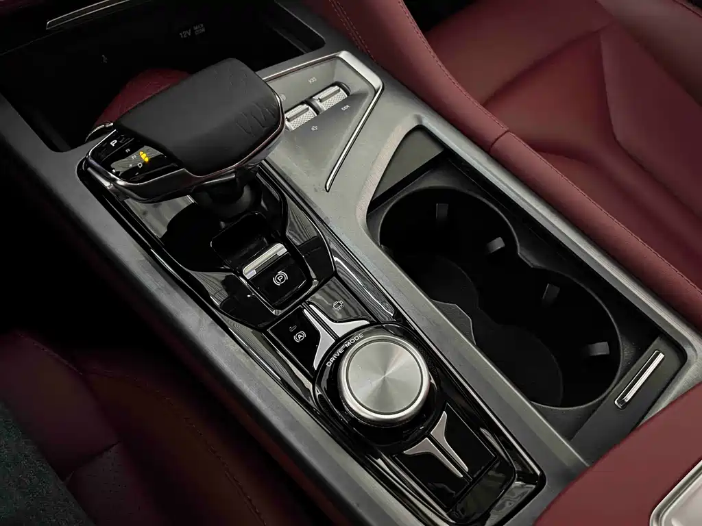 Changan CS75 PLUS 2021 — фото 13