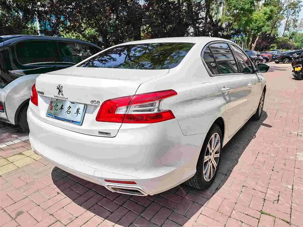 Peugeot 408 2017