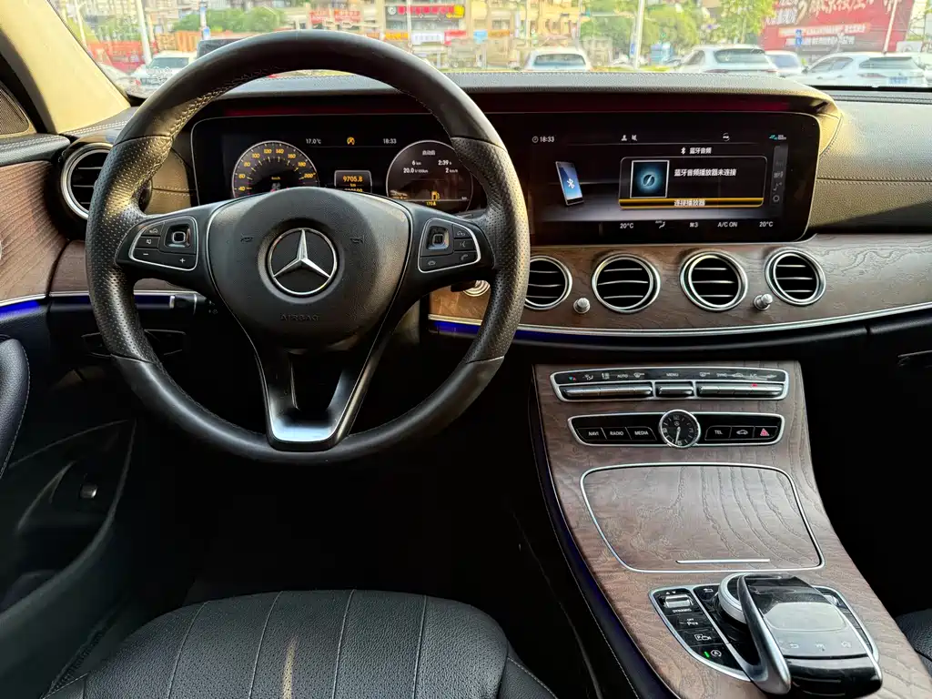 Mercedes-Benz E-Class 2019 — фото 10