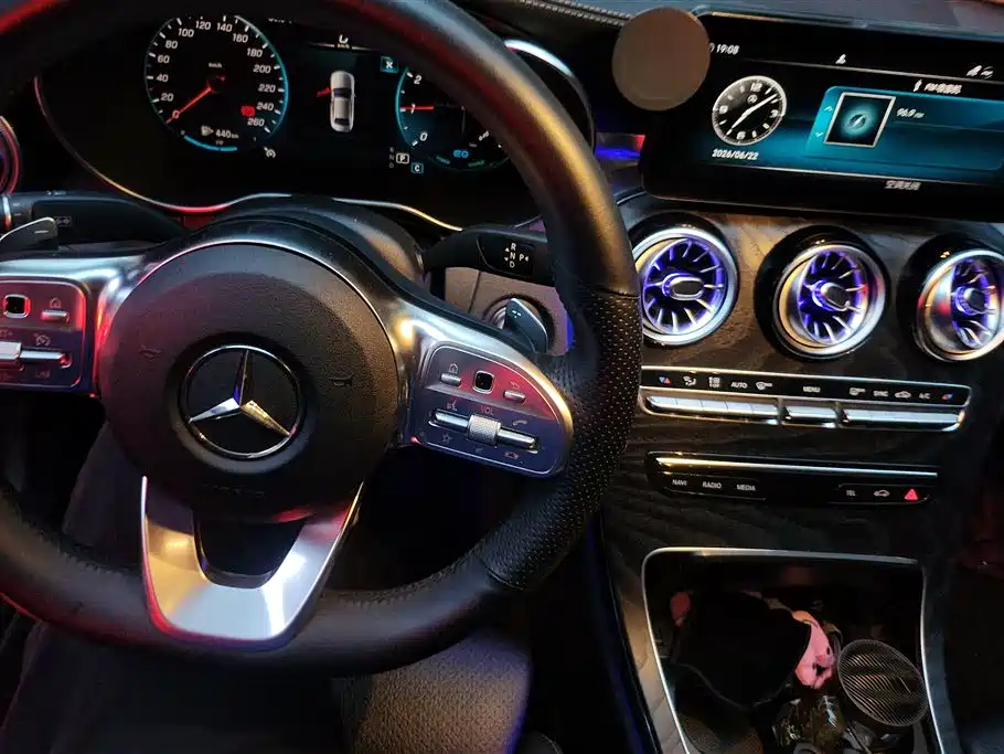 Mercedes-Benz C-Class 2019 — фото 12
