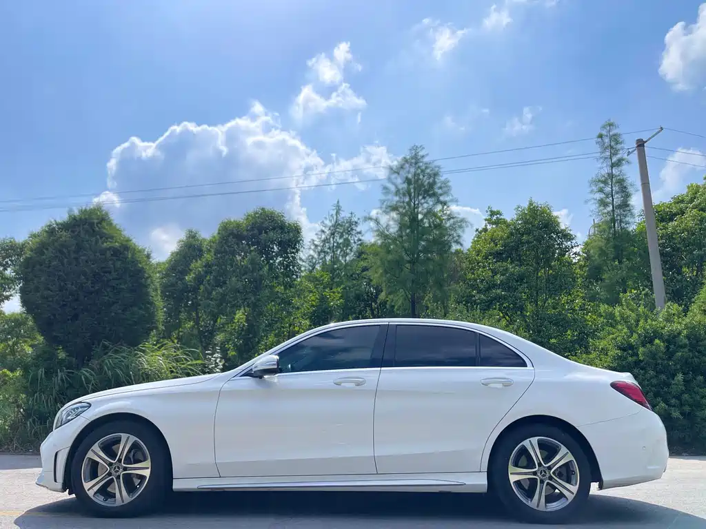 Mercedes-Benz C-Class 2019 — фото 4