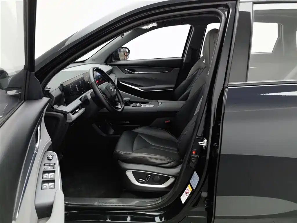 Changan CS75 PLUS 2023 — фото 10