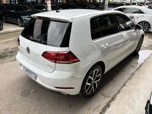 Volkswagen Golf 2020