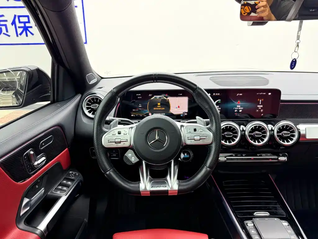 Mercedes-Benz GLB AMG 2022 — фото 15