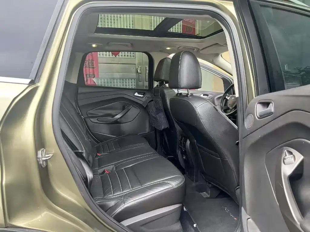 Ford Kuga 2015