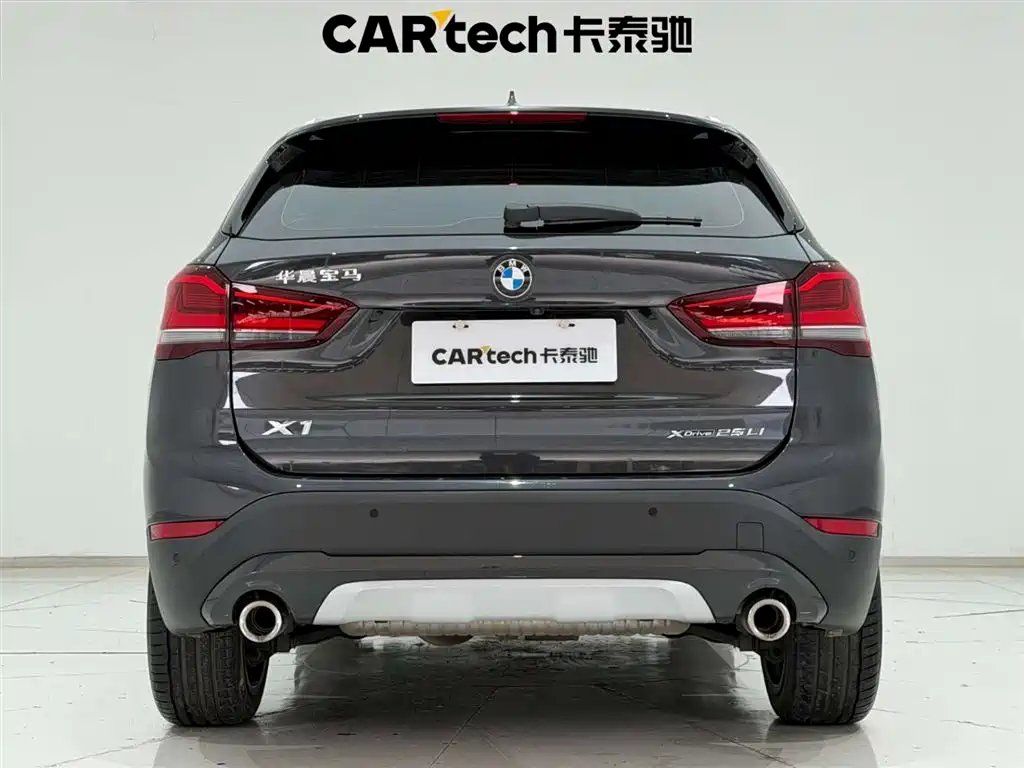 BMW X1 2021 — фото 9