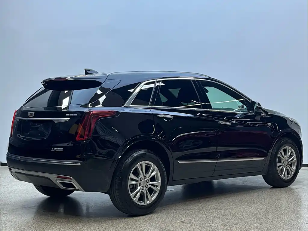 Cadillac XT5 2022 — фото 12