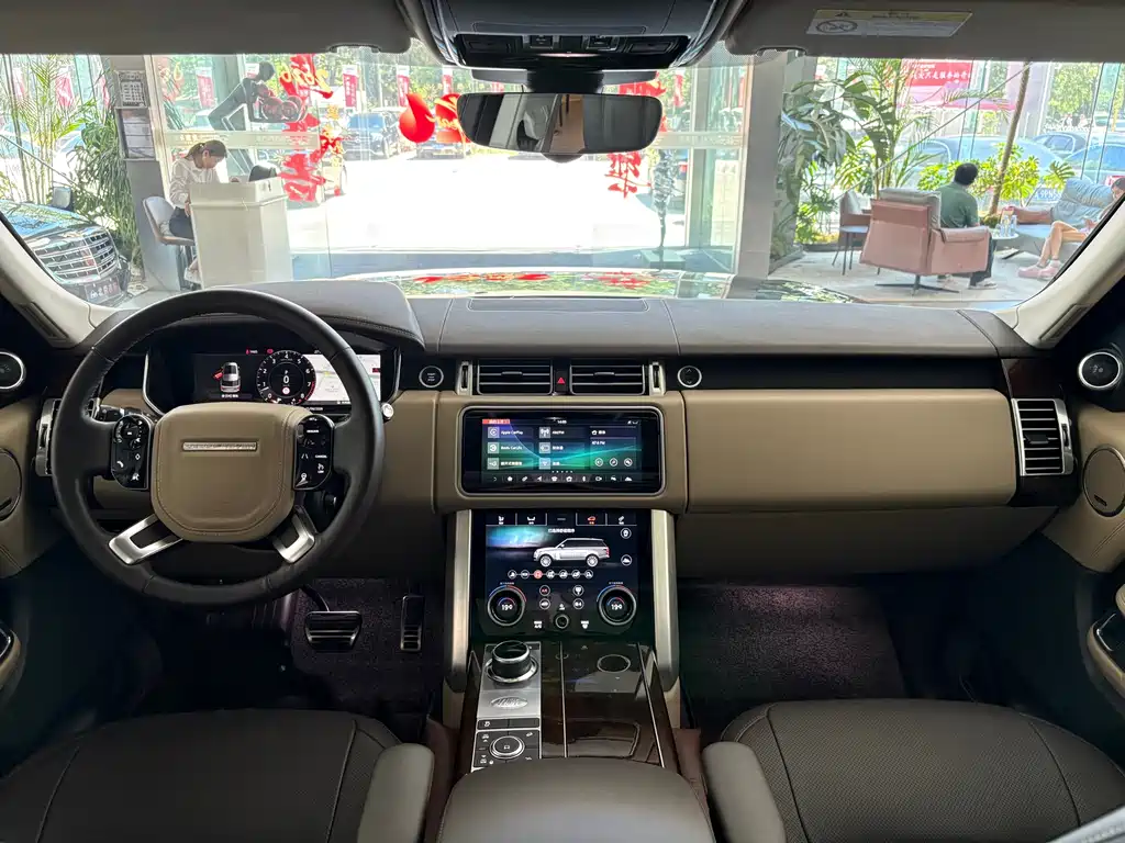 Land Rover Range Rover 2022 — фото 16