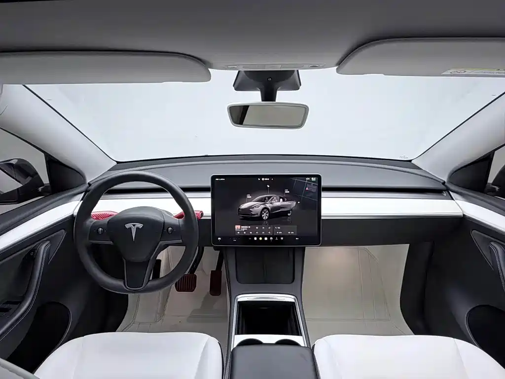 Tesla Model Y 2023 — фото 7