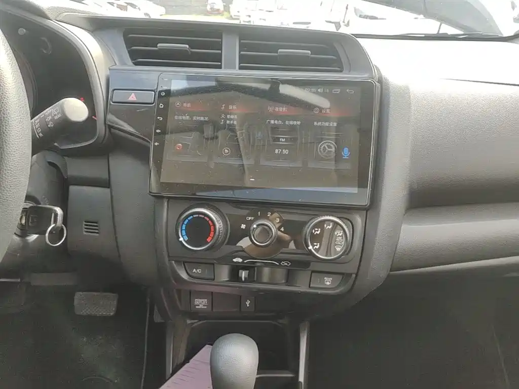 Honda Fit 2018 — фото 13