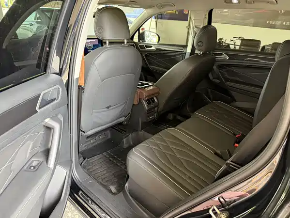 Volkswagen Tiguan L 2022