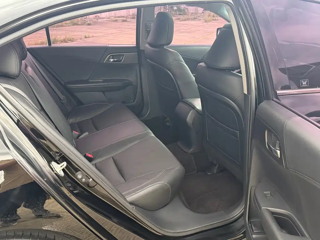 Honda Accord 2016 — фото 14