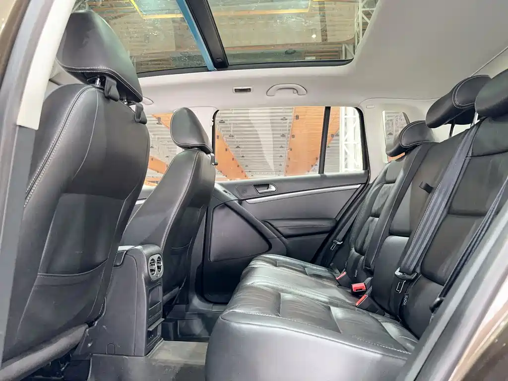 Volkswagen Tiguan 2017 — фото 16