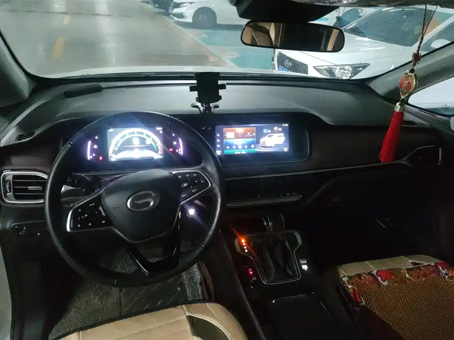 GAC Motor Trumpchi M6 2023 — фото 12