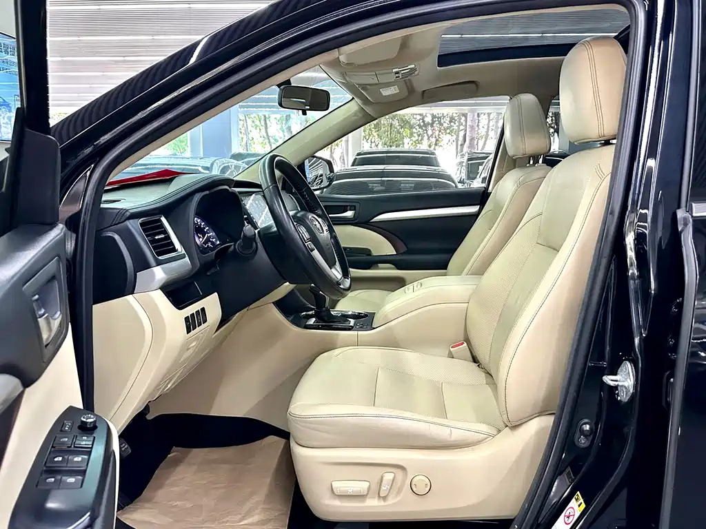 Toyota Highlander 2016 — фото 19