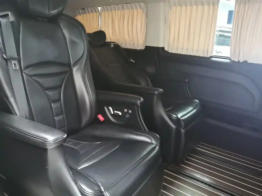 Mercedes-Benz Vito 2017 — фото 17