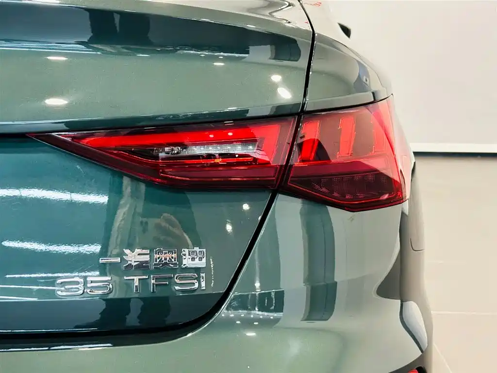 Audi A3 2024 — фото 15