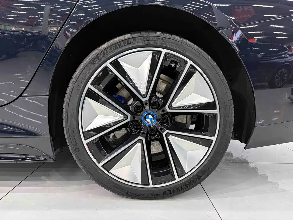 BMW i3 2023 — фото 23