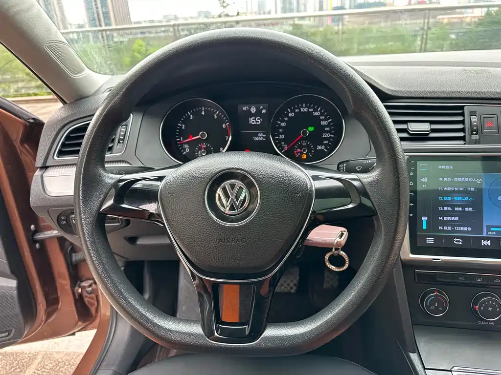 Volkswagen Lamando 2018 — фото 15