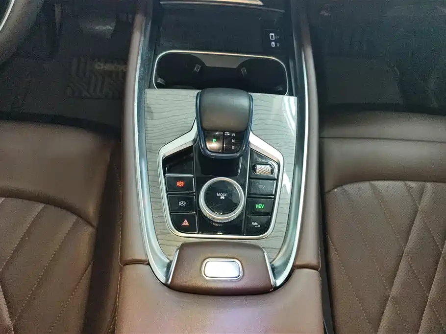Chery Tiggo 8 PRO NEV 2023 — фото 16