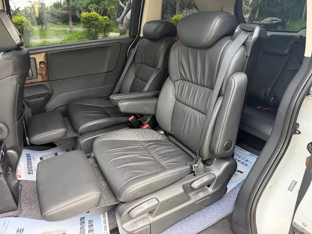 Honda Odyssey 2016 — фото 10