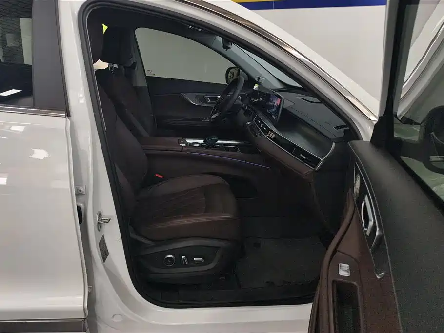 Chery Tiggo 8 PRO NEV 2023 — фото 8