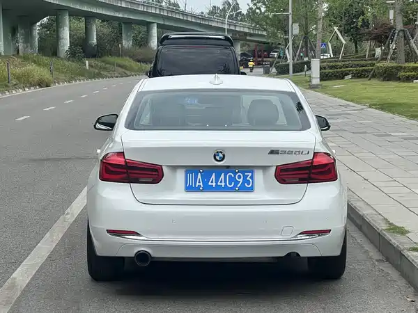 BMW 3 Series 2016