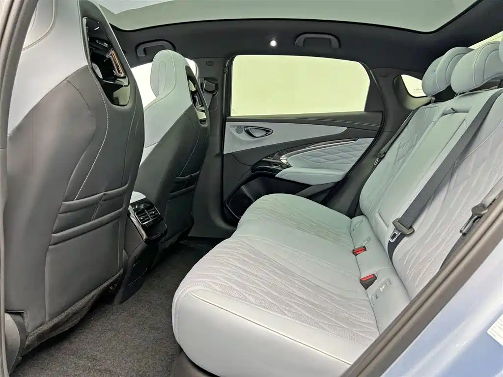 BYD Seal 2022 — фото 17