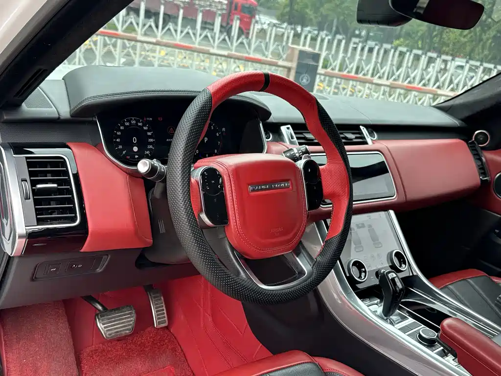 Land Rover Sport 2018 — фото 13