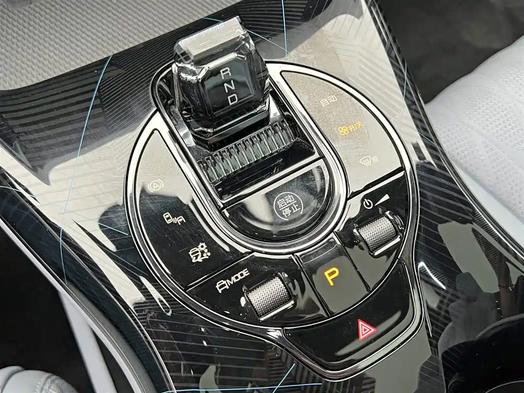 BYD Seal 2022 — фото 19