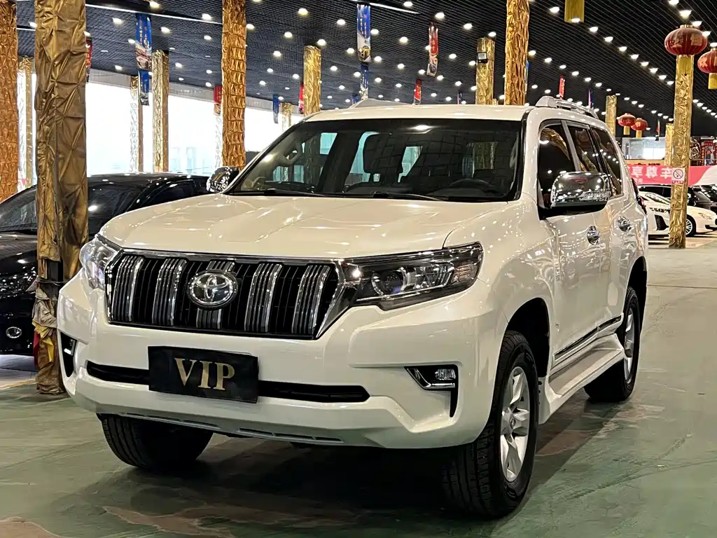 Toyota Prado 2013 — фото 1
