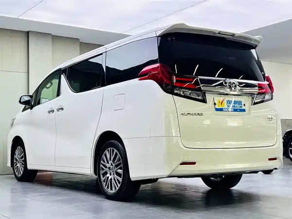 Toyota Alphard 2017