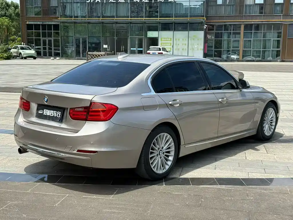 BMW 3 Series 2014 — фото 9